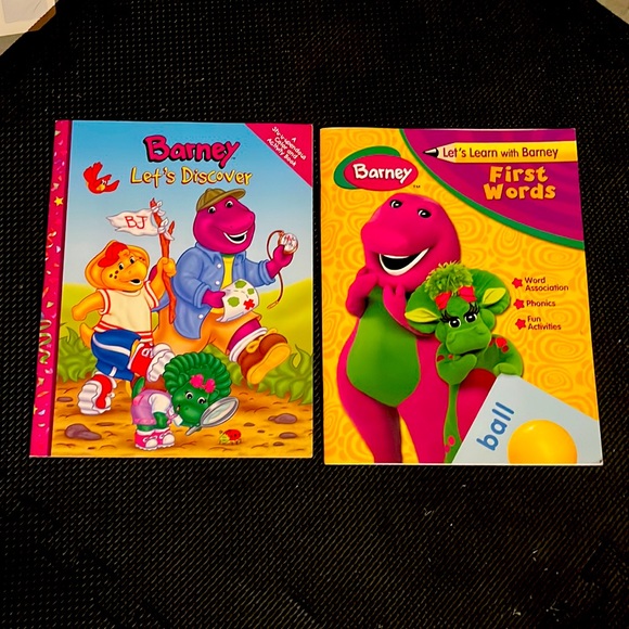 Barney Activity Books - Picture 1 of 6